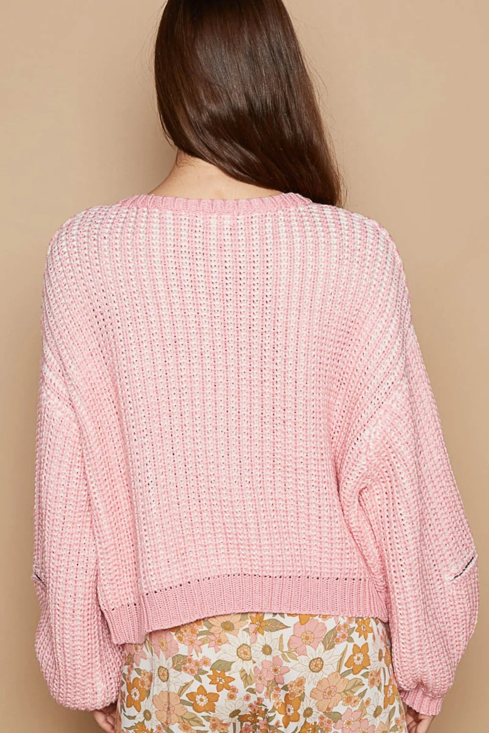 Simone | Round neck sweater with heart patch and zip and pointed sleeves - Image 2