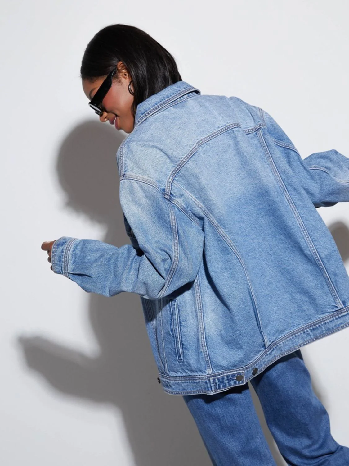 Solveig | Denim jacket with button placket and collar - Image 2