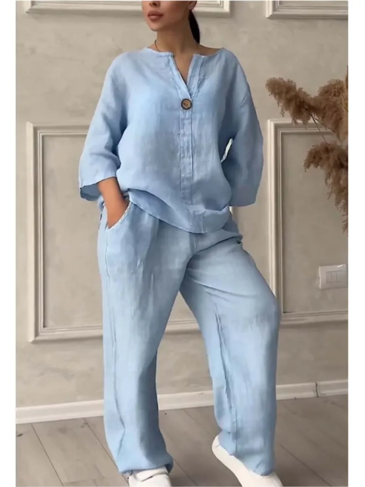 Soraya | Casual set - V-neck top and trousers - Image 4