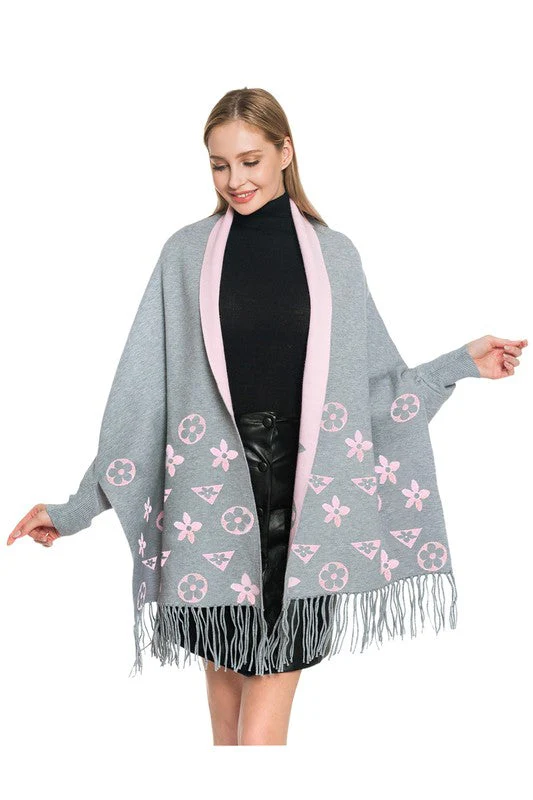 Tania | Shrug with geometric pattern and fringes - Image 3
