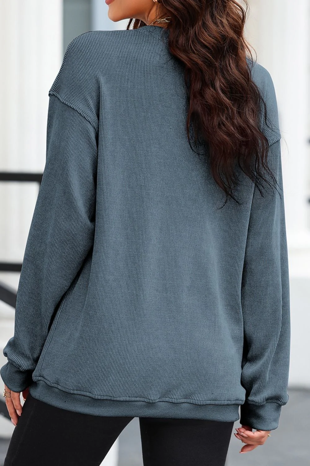 Teresa | Glittery long-sleeved Ghost crewneck sweatshirt - Image 6