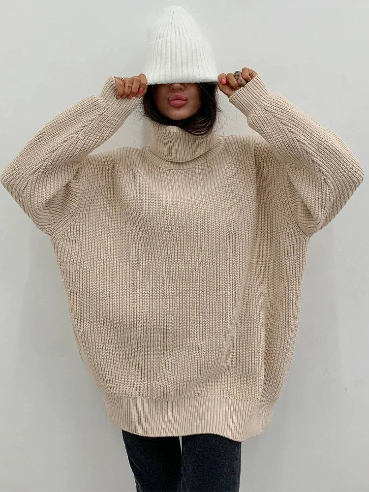 Thalia | Warm knitted sweater for women for autumn and winter - Image 3