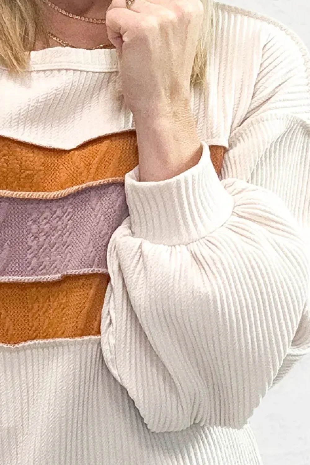 Therese | Contrasting long-sleeved top with a crew neck - Image 2