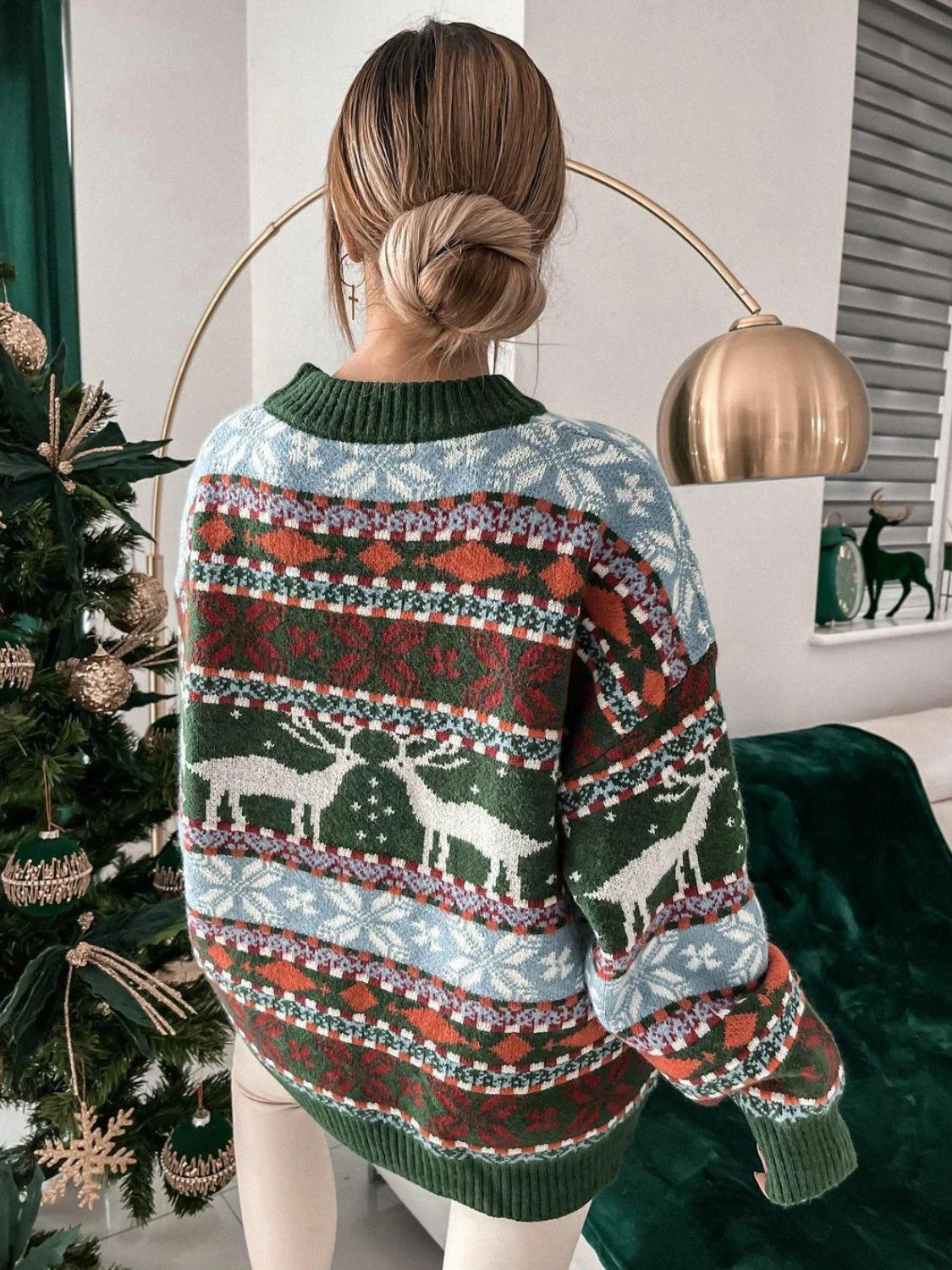 Trinidad | Pullover with a geometric crew neck and dropped shoulders - Image 6
