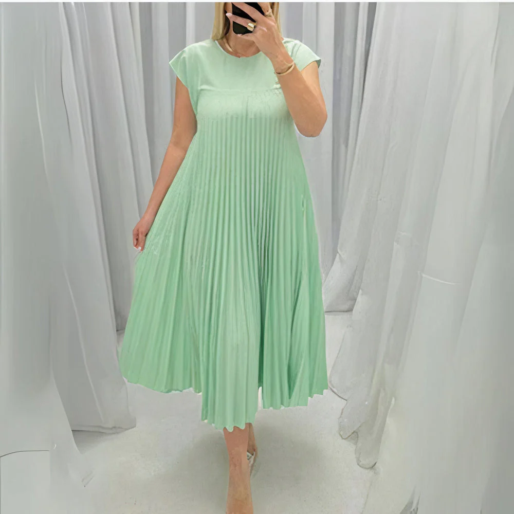 Vanessa® | Chic Pleated Summer Dress With A Flattering Fit - Image 4