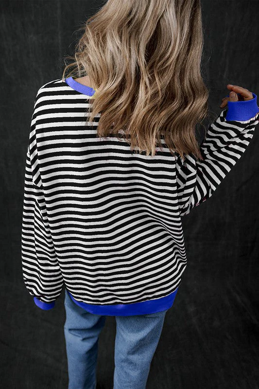 Vanessa | Oversized women's sweater with contrast trim - Image 6
