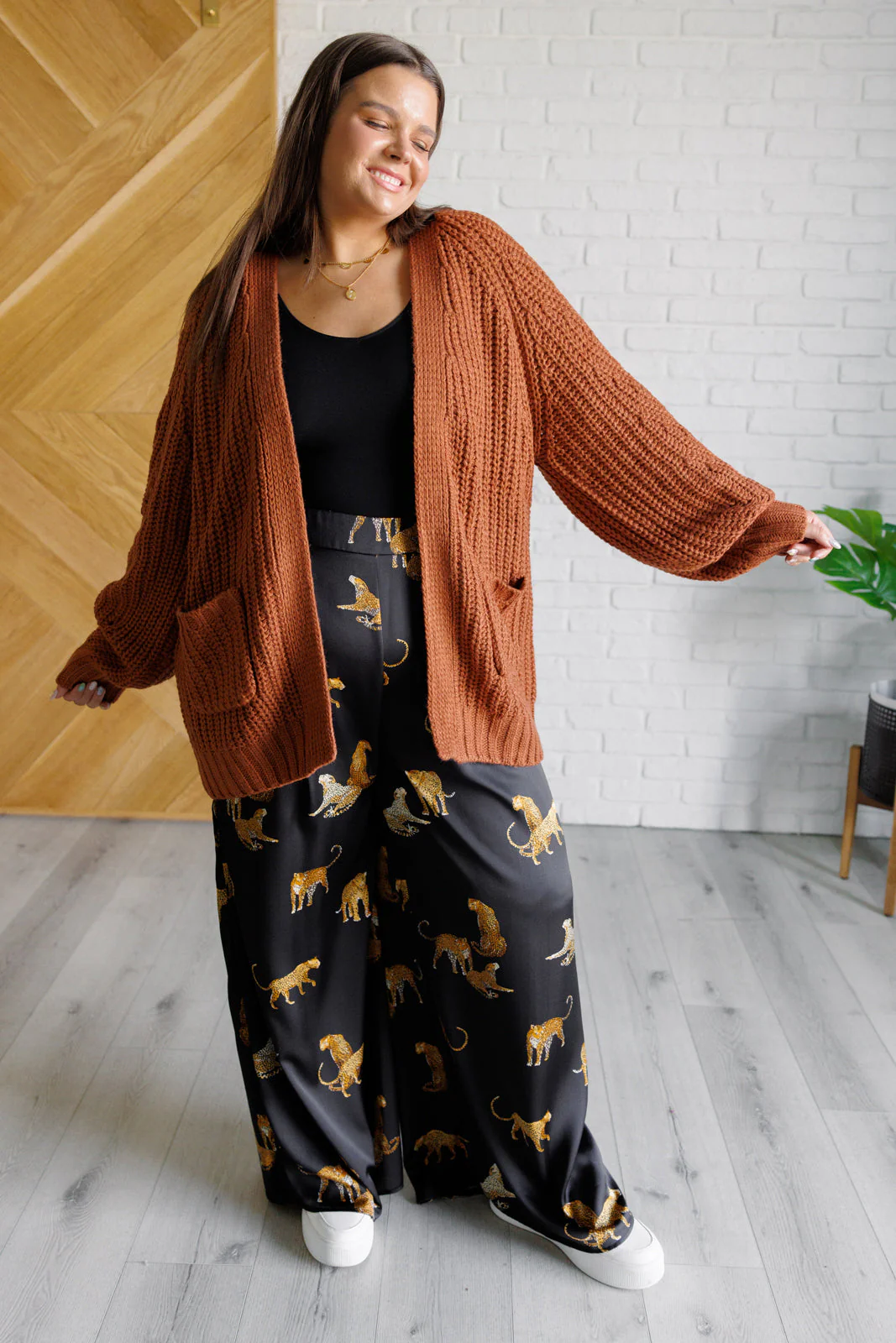 Vanja | Maybe Monday Cardigan in chestnut - Image 4