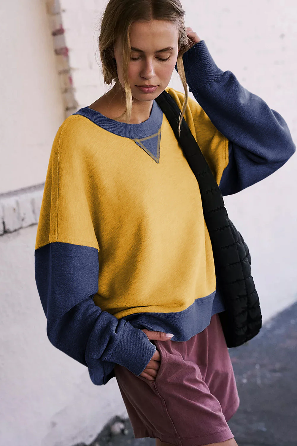 Vera | Color block sweatshirt with a crew neck and long sleeves - Image 2