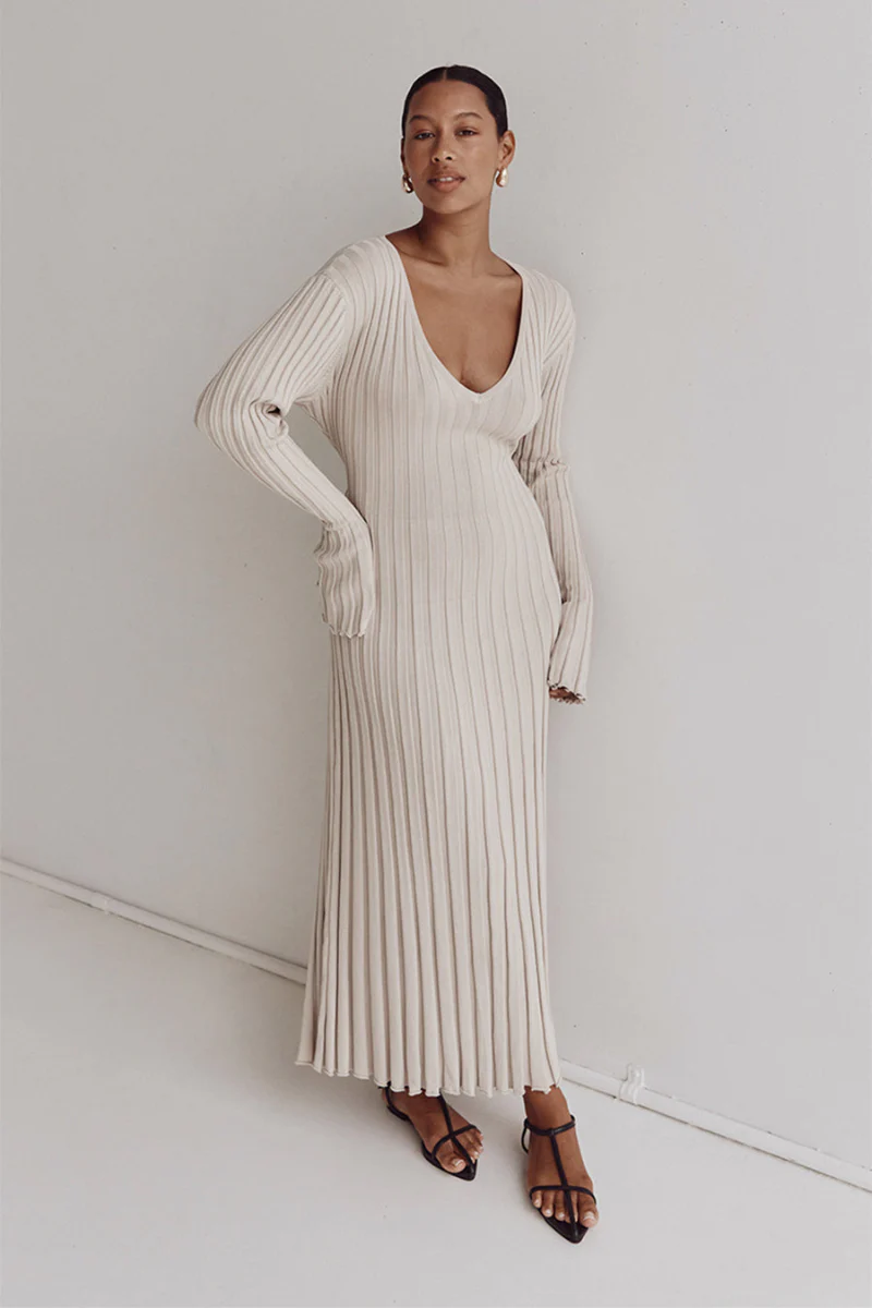 Verónica® | Midi Dress With V-Neck And Knitted Sleeves - Image 15