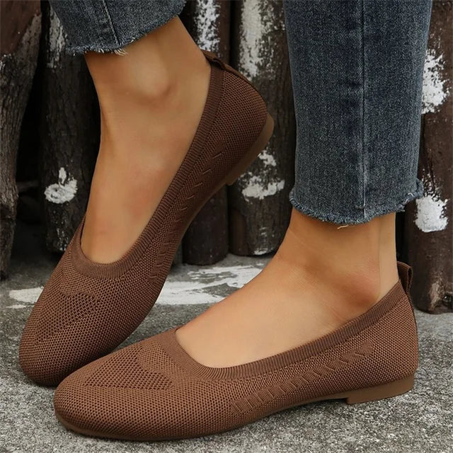 Victoria® | Hyacinth Women'S Flat-Cut Shoes - Image 3