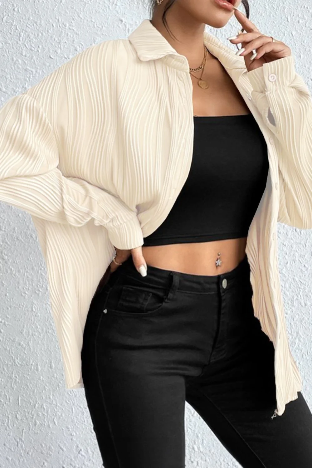 Xenia | Long sleeve button down shirt with a structured collar and collar - Image 7