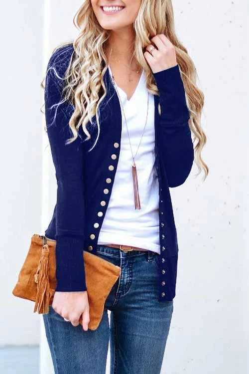 Yadira | Classic and stylish winter cardigan - Image 10