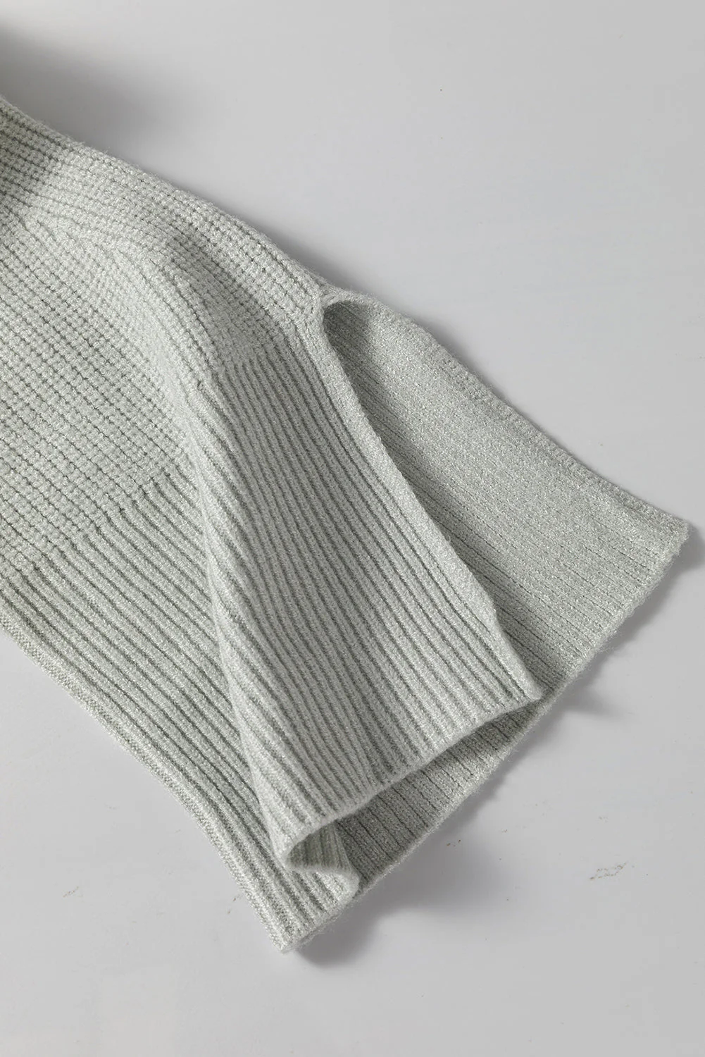 Yadira | Stylish and elegant winter sweater - Image 9