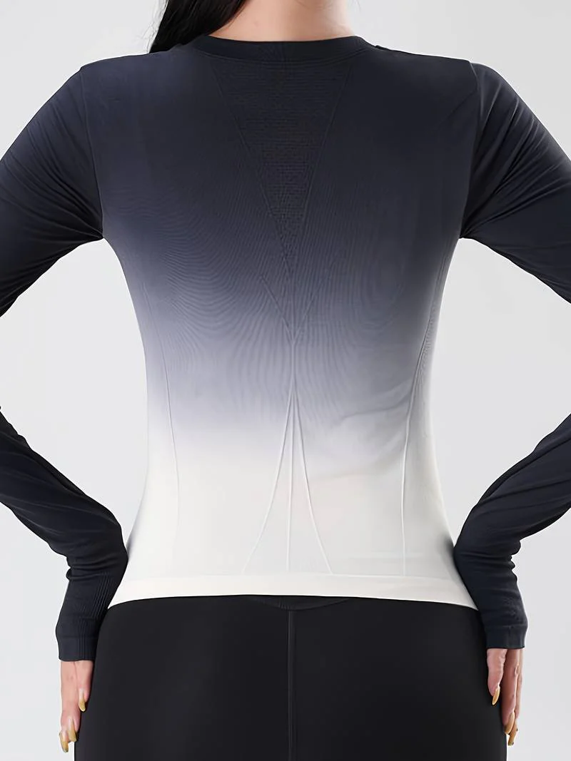 Yasmina® | Long-sleeved gradient sports top - Image 10