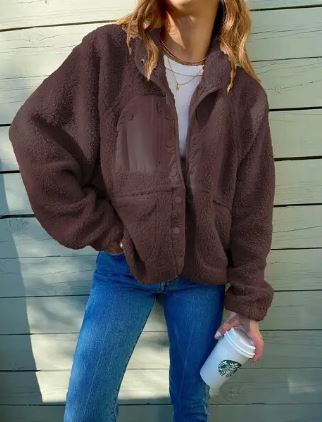 Yesenia | Timeless and elegant winter clothing - Image 5