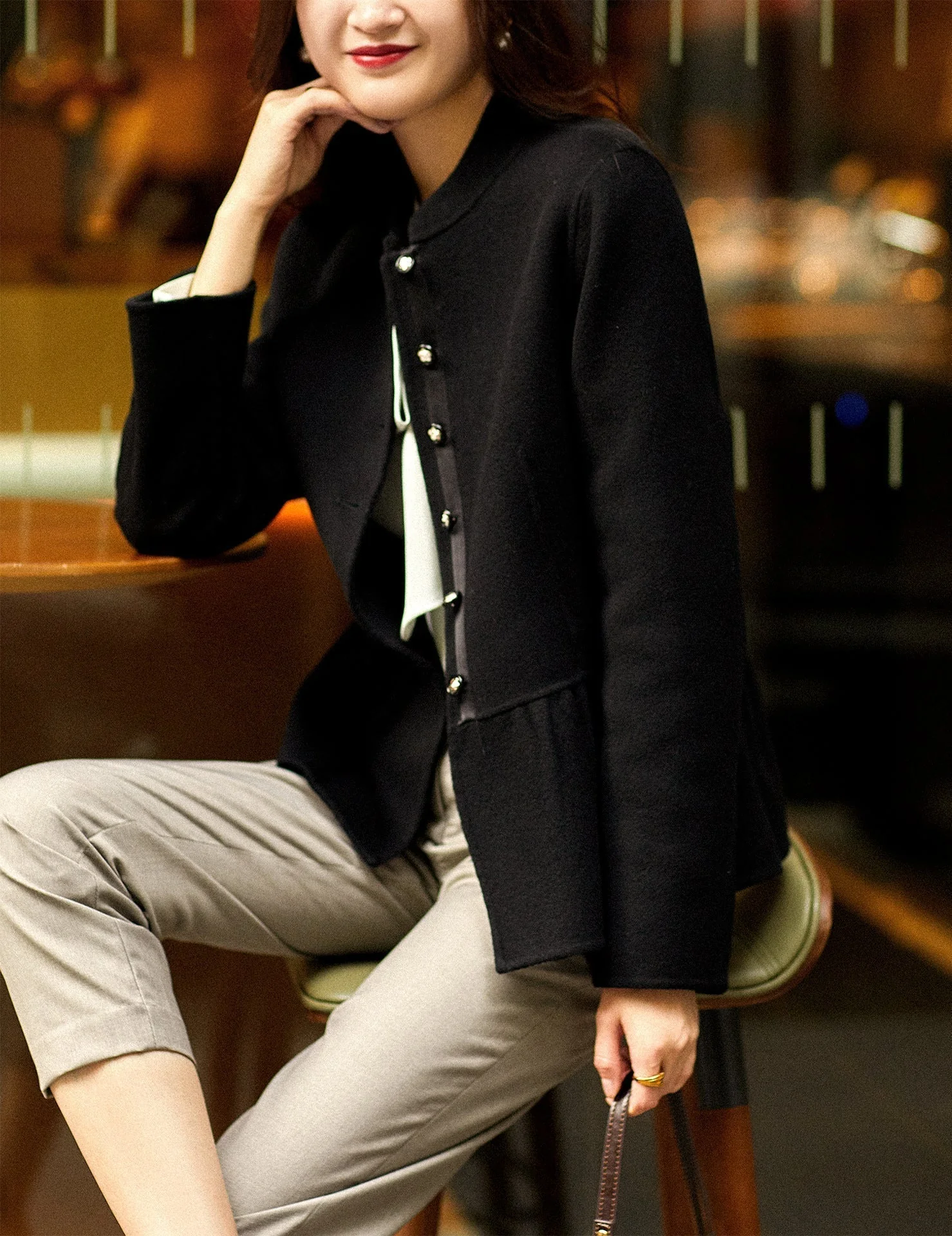 Yolanda | Chic and versatile winter garment - Image 2