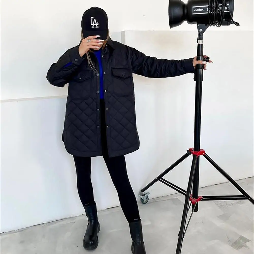 Zaida | Classic padded jacket with snap fasteners for women - Image 17